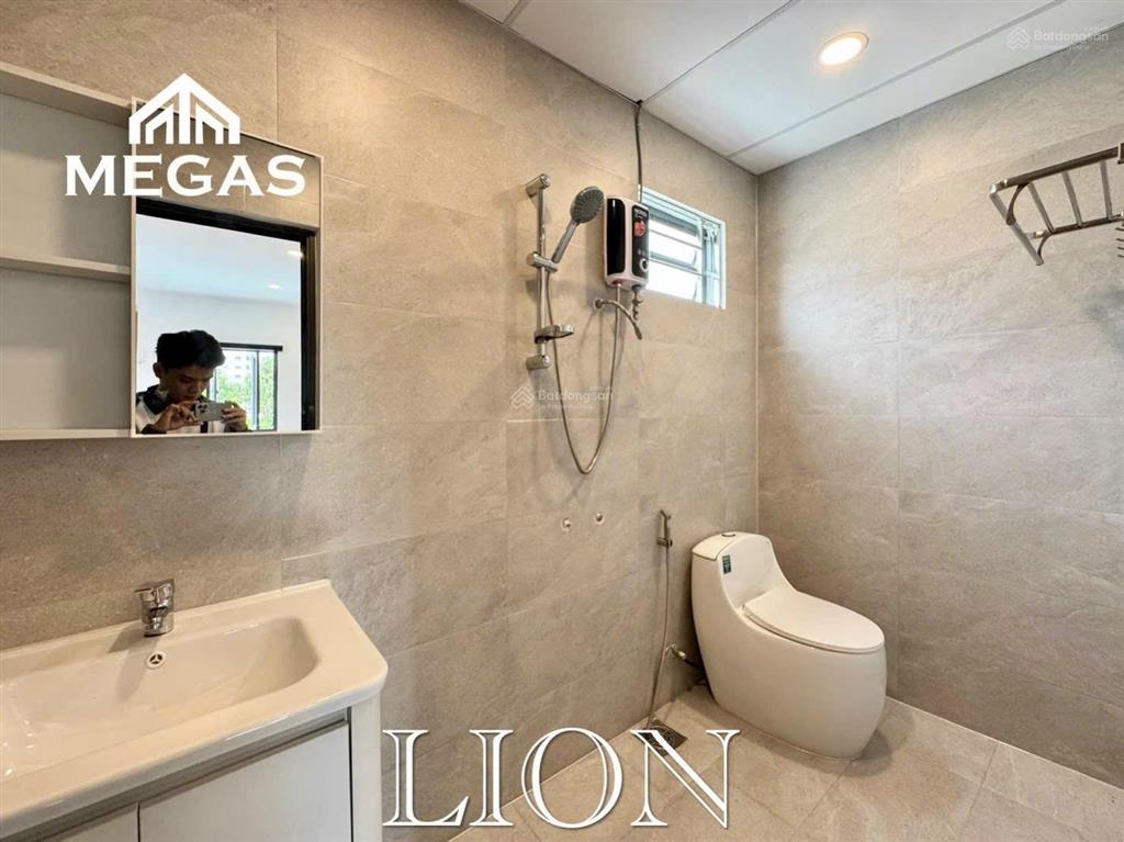 Căn hộ cao cấp gần sân bay, công viên hoàng văn thụ  full nội thất, máy giặt riêng