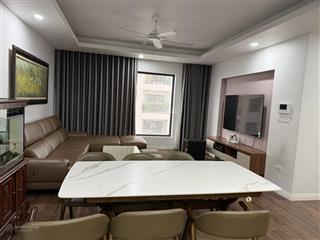 Cho thuê căn hộ 3 phòng ngủ chung cư hdi tây hồ, 158 võ chí công.