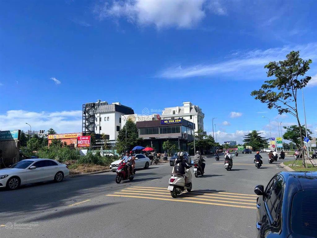 55 tỷ giảm về 51 tỷ! biệt thự ngay tạ hiện bề ngang lớn 15m gồm hầm + 3 tầng hoàn công đầy đủ