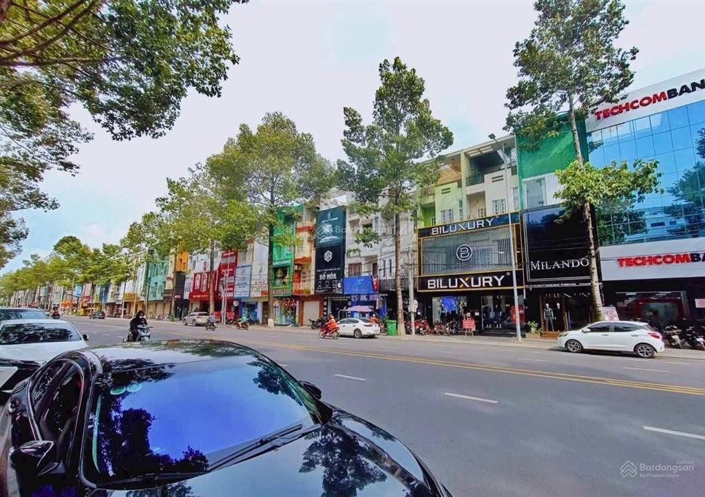 Chỉ có 1 căn duy nhất cơ hội vàng sở hữu mặt tiền vip giá sốc từ 17 tỷ hạ còn 15,5 tỷ