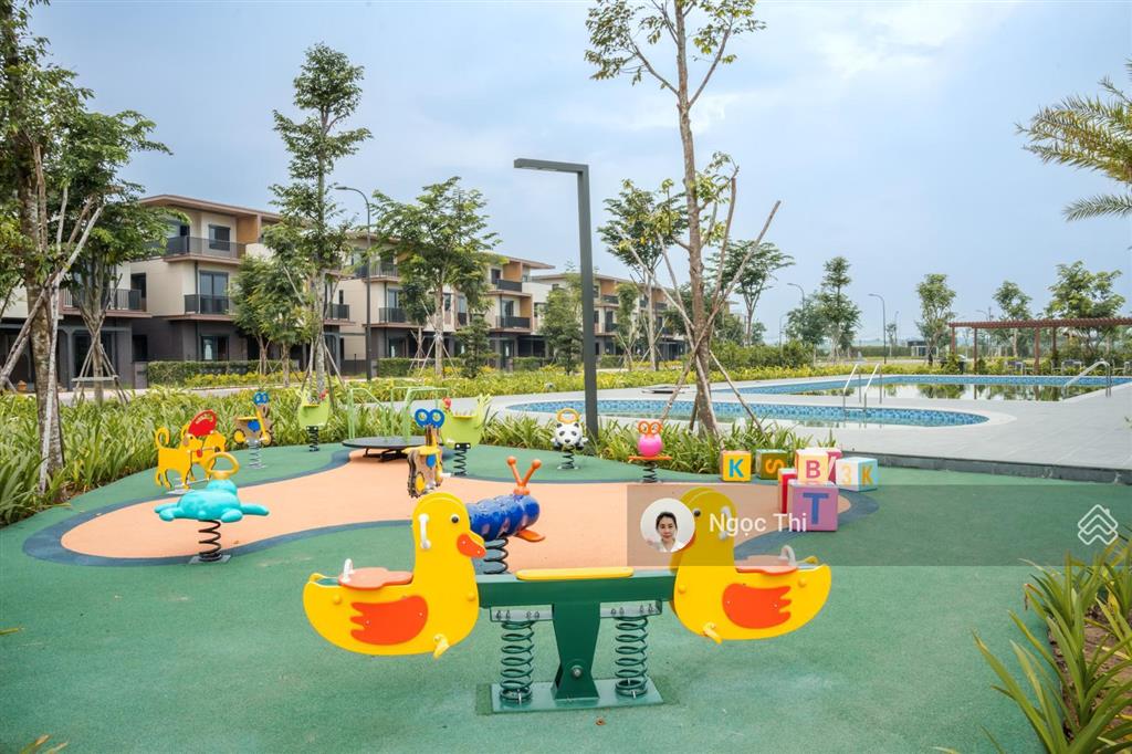 Chủ đầu tư mở bán giai đoạn đẹp,nhà phố chỉ 65tr/m2, tiện ích vip,view sông, chiết khấu lên 10%