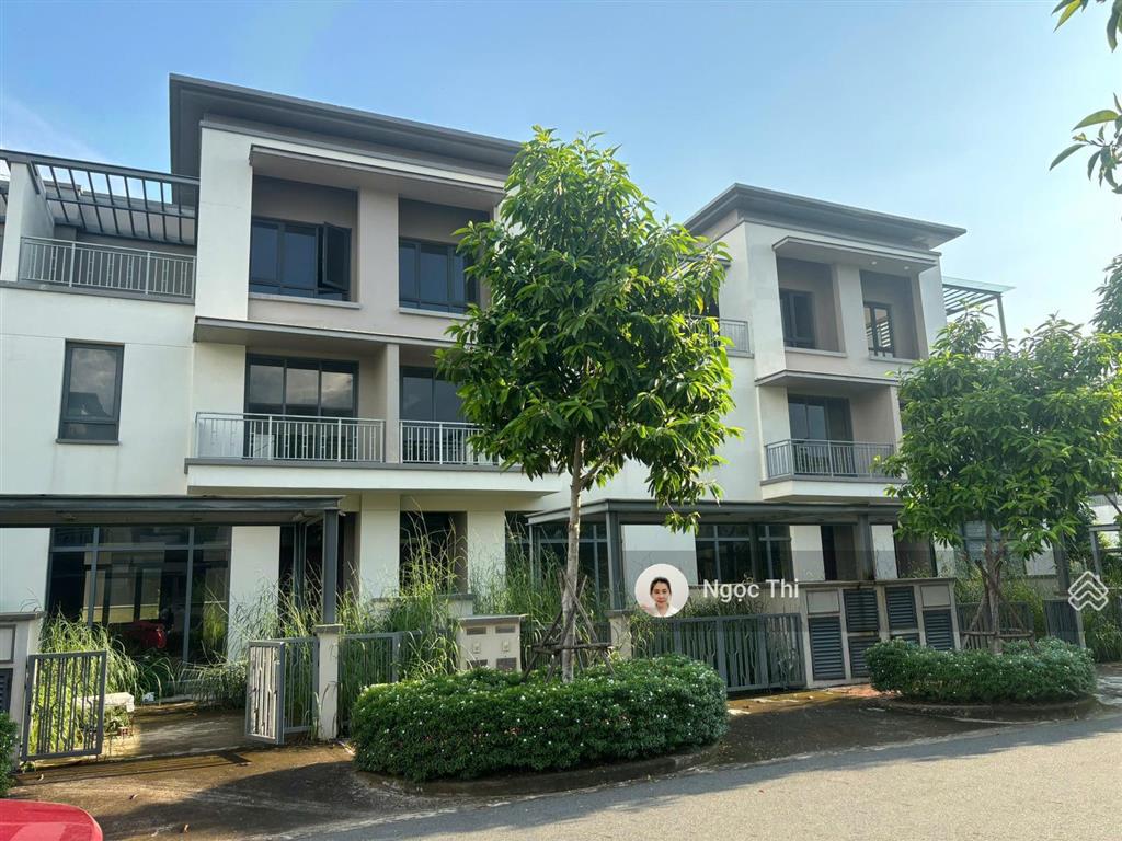 Bán nhà phố liền kề giá 5,2 tỷ căn góc, view thoáng, đường thông