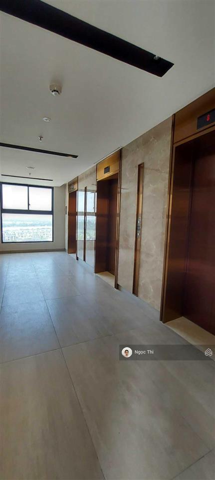 Chủ bán căn hộ 3.35tỷ, 2pn, view tầng cao,full nội thất hướng mát mẻ, hỗ trợ vay ngân hàng 70%
