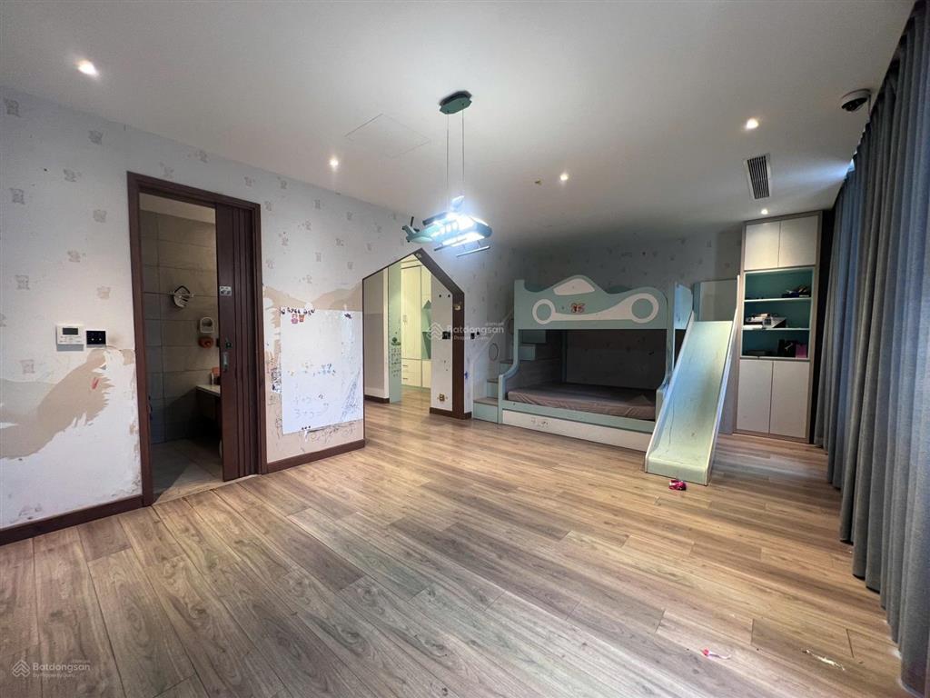 Bán gấp biệt thự thảo điền, 463m2, giá cực tốt, nhà mới, thiết kế sang trọng