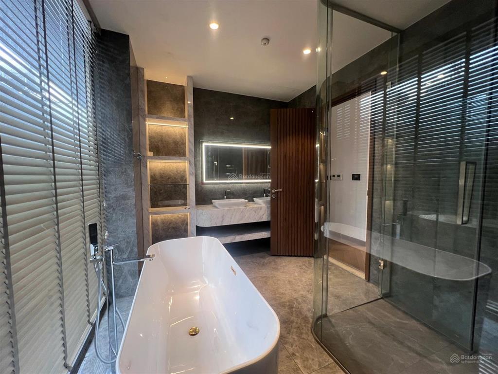 Bán gấp biệt thự thảo điền, 463m2, giá cực tốt, nhà mới, thiết kế sang trọng