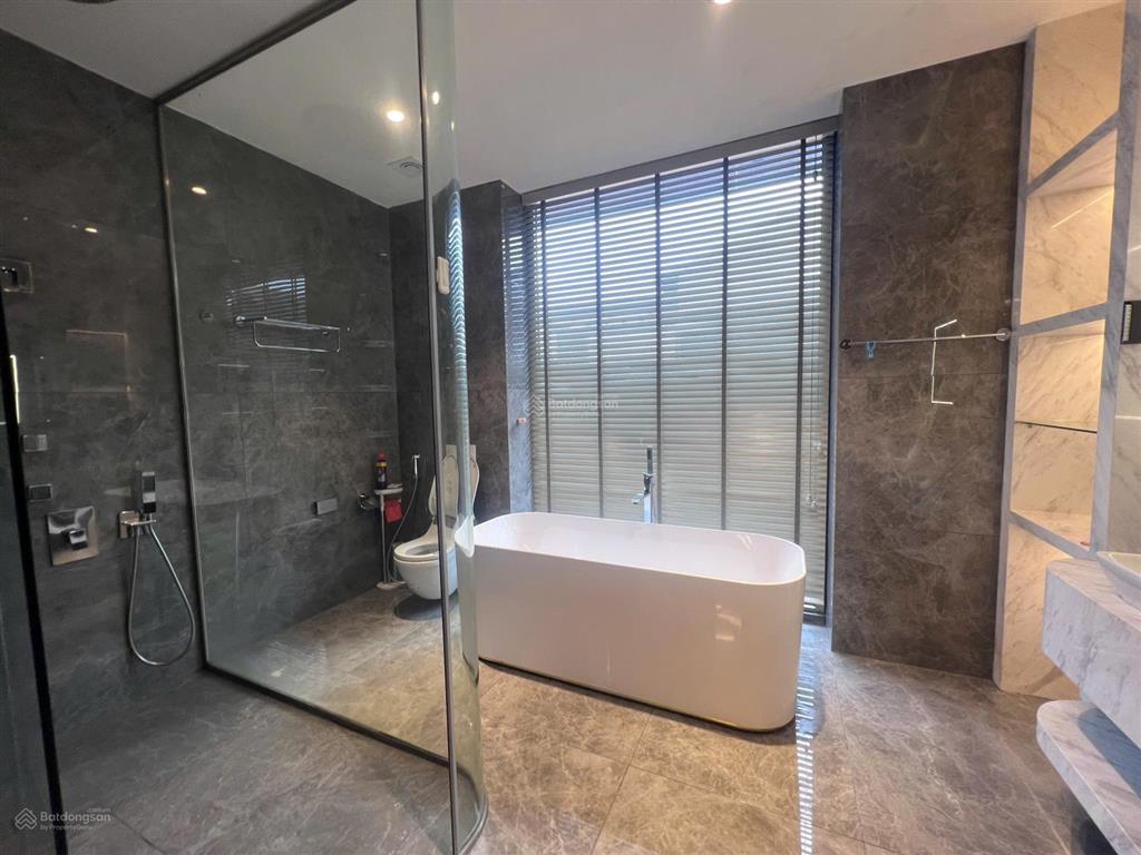 Bán gấp biệt thự thảo điền, 463m2, giá cực tốt, nhà mới, thiết kế sang trọng