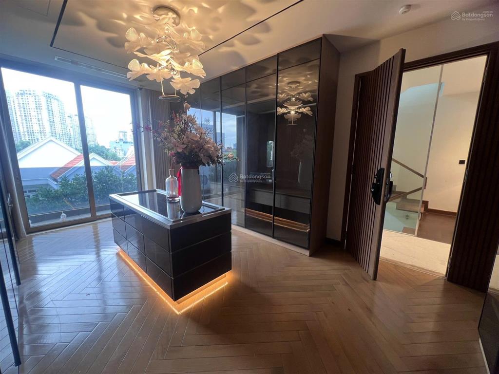 Bán gấp biệt thự thảo điền, 463m2, giá cực tốt, nhà mới, thiết kế sang trọng