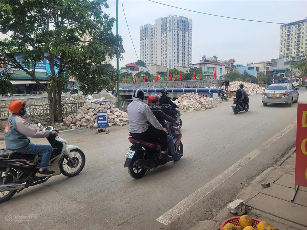 Cho thuê cửa hàng số 216 cầu định công
