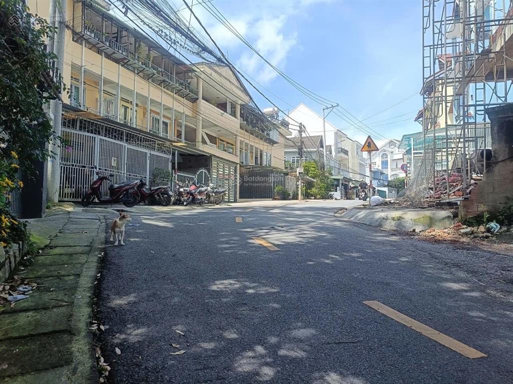 *22 tỷ đồng*có ngay biệt thự sân vườn 356m2 thổ cư  view thung lũng nguyễn trung trực, p3, đà lạt