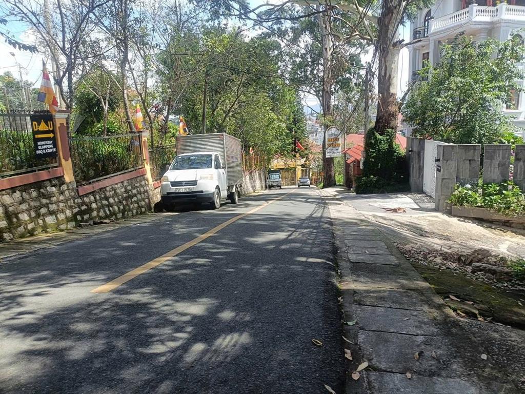 *22 tỷ đồng*có ngay biệt thự sân vườn 356m2 thổ cư  view thung lũng nguyễn trung trực, p3, đà lạt