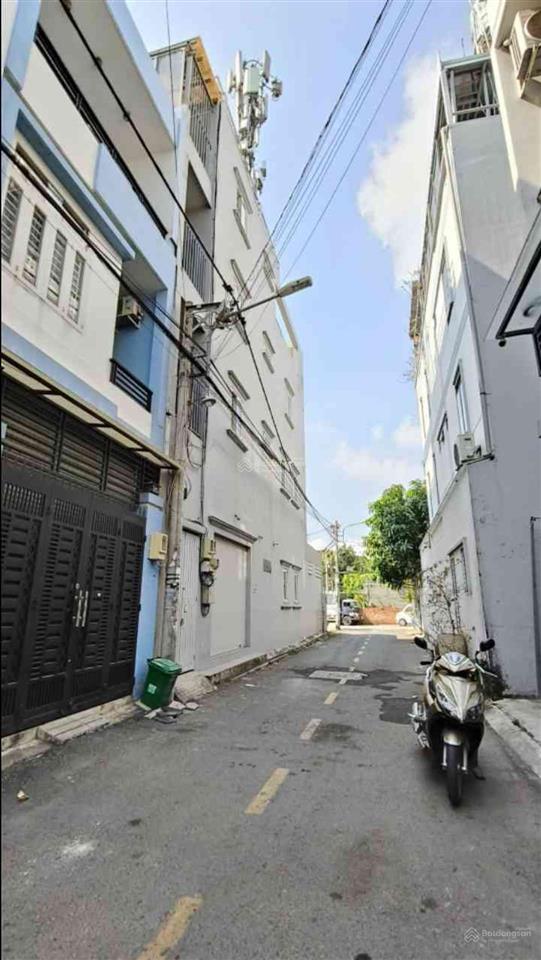 Chỉ 100m ra ql13  nhà đẹp khó tìm