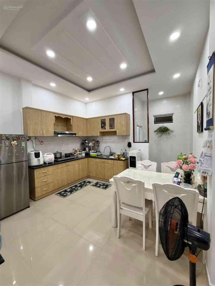 Chỉ 100m ra ql13  nhà đẹp khó tìm