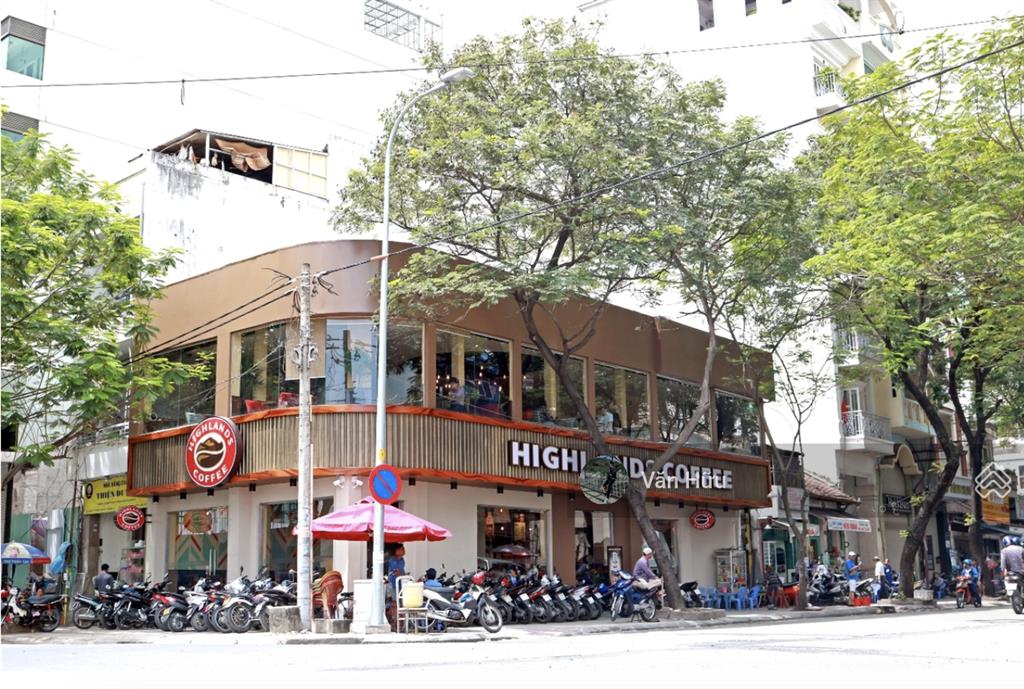 Góc 2 mặt tiền calmette & lê thị hồng gấm, quận 1  dt 8x20m  2 tầng  hđt 290 triệu  giá 60 tỷ