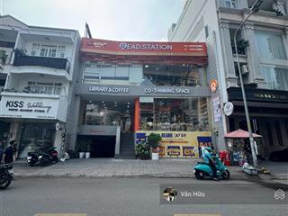 Chia tài sản  mặt tiền nguyễn văn thủ, quận 1  dt 12x20m  4 tầng  hđt 300 triệu  giá 80 tỷ