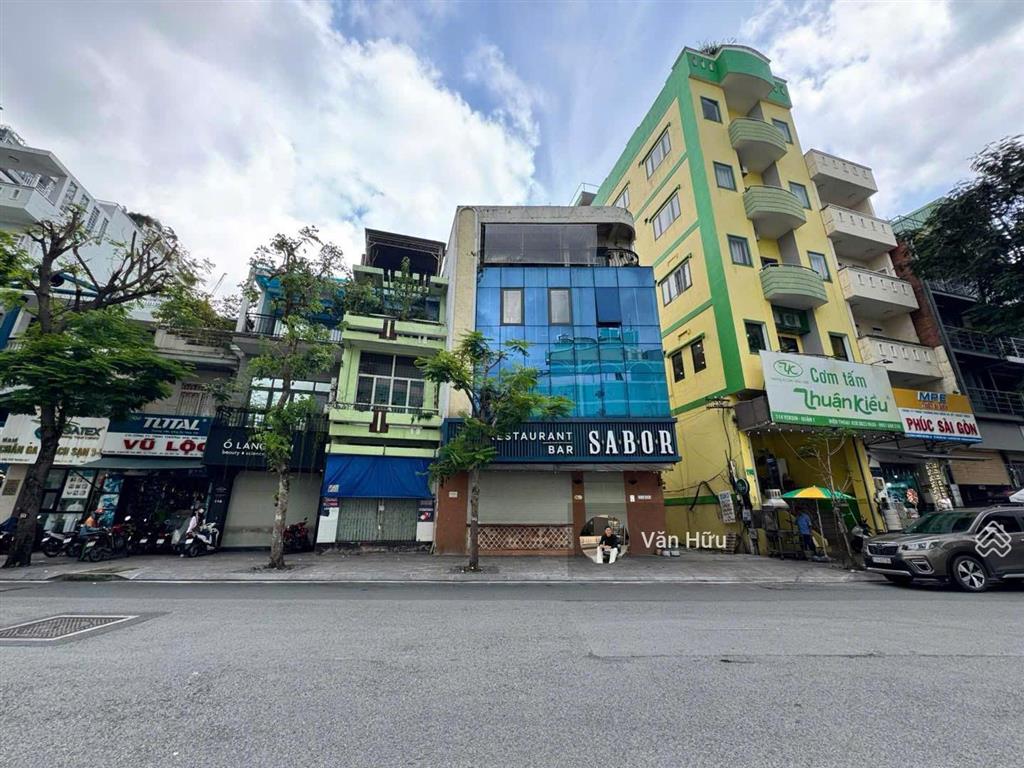 Hạ 50 tỷ  siêu phẩm khan hiếm mặt tiền yersin, quận 1  dt 12x20m  4 tầng  giá 110 tỷ