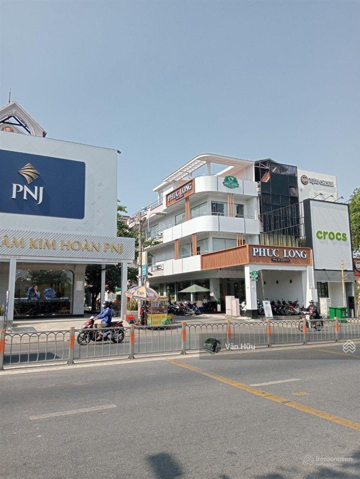 Hàng hiếm góc 2 mặt tiền phan văn trị, q. gò vấp  dt 6x27m  4 tầng  hđt 150 triệu  giá 35 tỷ