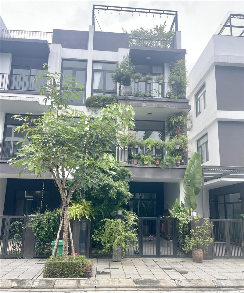 Giá chạm đáy! 20 tỷ sở hữu căn liền kề siêu đẹp mặt đường trục chính, sát công viên trung tâm.