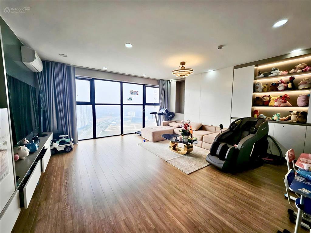 (hot)chủ nhà bán gấp căn hoa hậu tại goldmark city, 102m2, view pháo hoa, chỉ 7 tỷ 9.  0384 028 ***