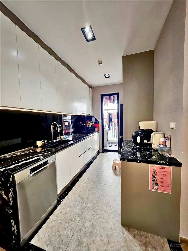 (hot)chủ nhà bán gấp căn hoa hậu tại goldmark city, 102m2, view pháo hoa, chỉ 7 tỷ 9.  0384 028 ***