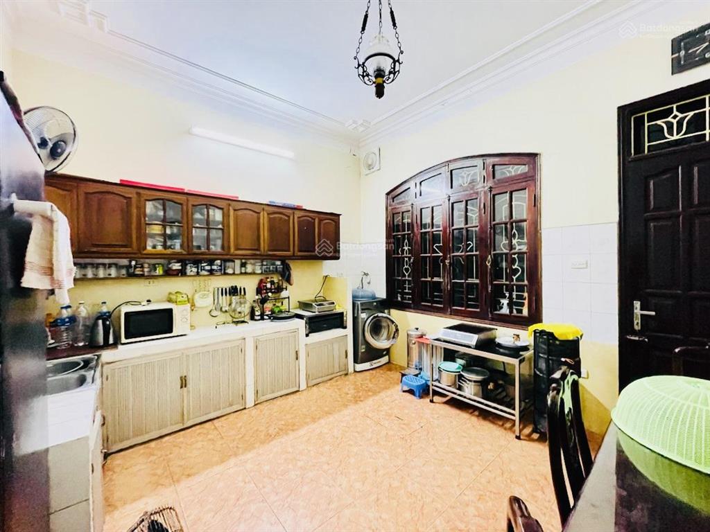 Bán nhà phố kim mã! mới 8 tầng thang máy, thông sàn, ô tô tránh, gần phố, kinh doanh, văn phòng đẹp