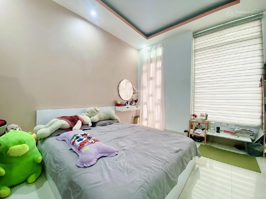 Nhà 4 tầng, ngay ngã tư bốn xã, 4 x 14m, hẻm 5m, giáp q.11, chỉ 5.5 tỷ