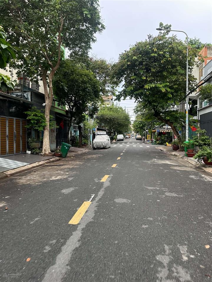 Mặt tiền tân phú, 4x11m, 2 tầng, đường 13m thông, ngay nguyễn sơn, không lộ giới, chỉ 6.75 tỷ