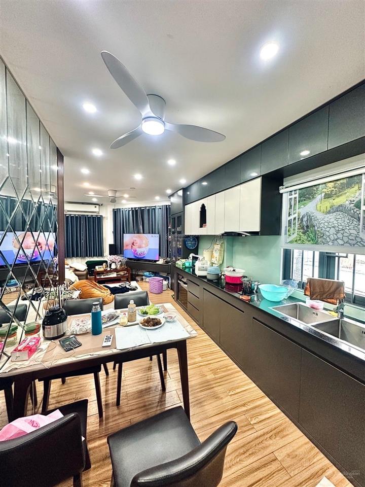 Mặt tiền tân bình, 40m2, 5 tầng, ngay bắc hải, giáp q.10, chỉ 8.8 tỷ tl