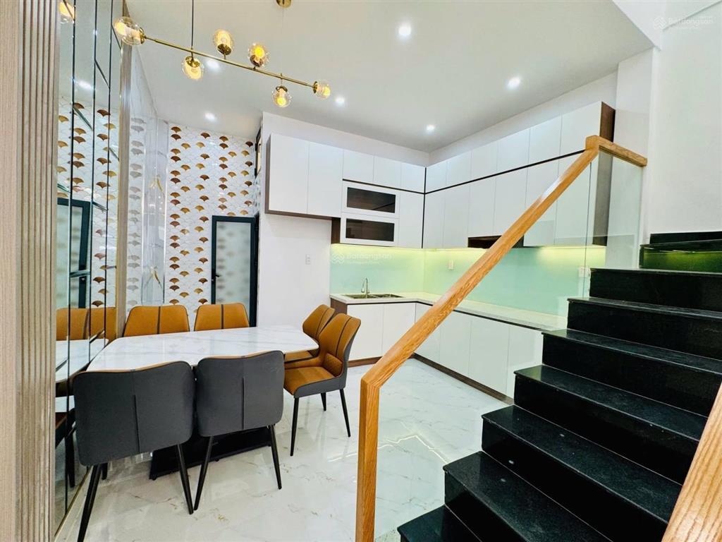 Siêu phẩm 3 tầng tân bình, 4 x 15m, hẻm 6m thông, âu cơ, sát mặt tiền, chỉ 8.96 tỷ tl