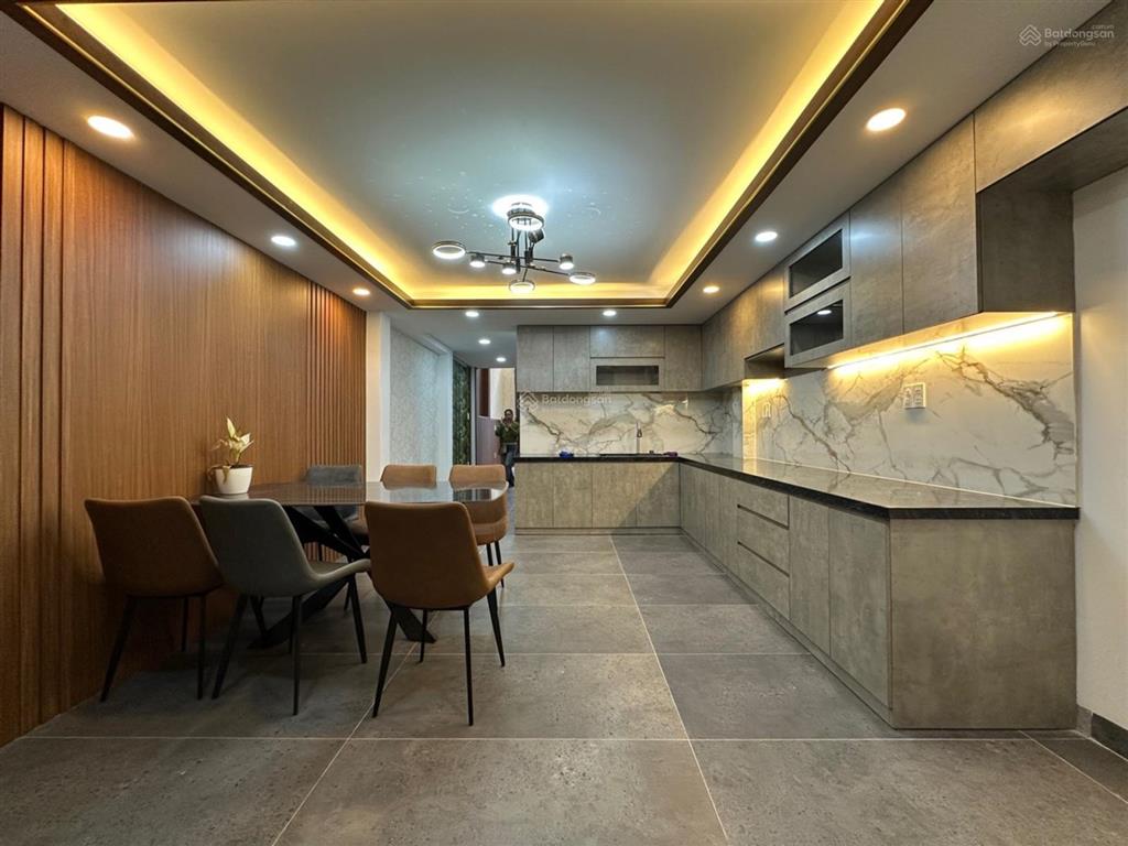 Siêu phẩm tân hương, 64m2, 4 tầng, hẻm 5m, sát mặt tiền, chỉ 9.8 tỷ tl