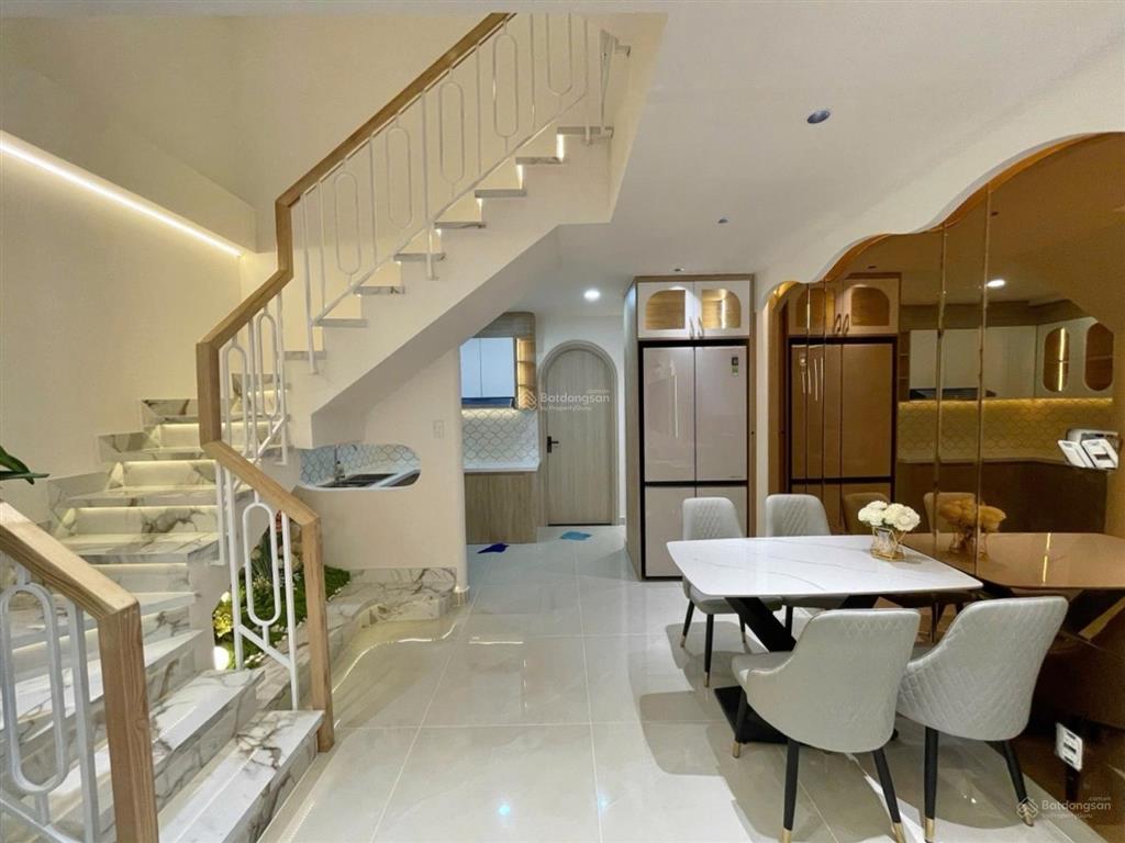 Siêu phẩm tân bình, 48m2, 3 tầng, hẻm xe hơi vào nhà, trần văn quang, giáp q.10, chỉ 8.6 tỷ tl