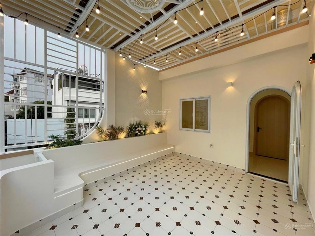 Siêu phẩm tân bình, 48m2, 3 tầng, hẻm xe hơi vào nhà, trần văn quang, giáp q.10, chỉ 8.6 tỷ tl