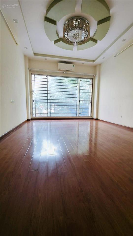 Bán nhà hoàng quốc việt, cầu giấy,52m,6t, oto, kd,2 thoáng,gần nguyễn văn huyên, nguyễn khánh toàn