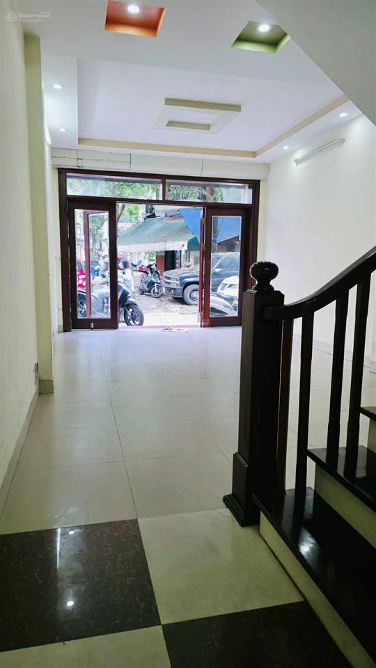 Bán nhà hoàng quốc việt, cầu giấy,52m,6t, oto, kd,2 thoáng,gần nguyễn văn huyên, nguyễn khánh toàn