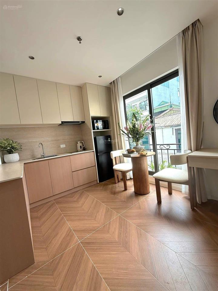 Bán nhà ngõ 260 cầu giấy, 7 tầng thang máy, full nội thất, gần nguyễn văn huyên, nguyễn khánh toàn