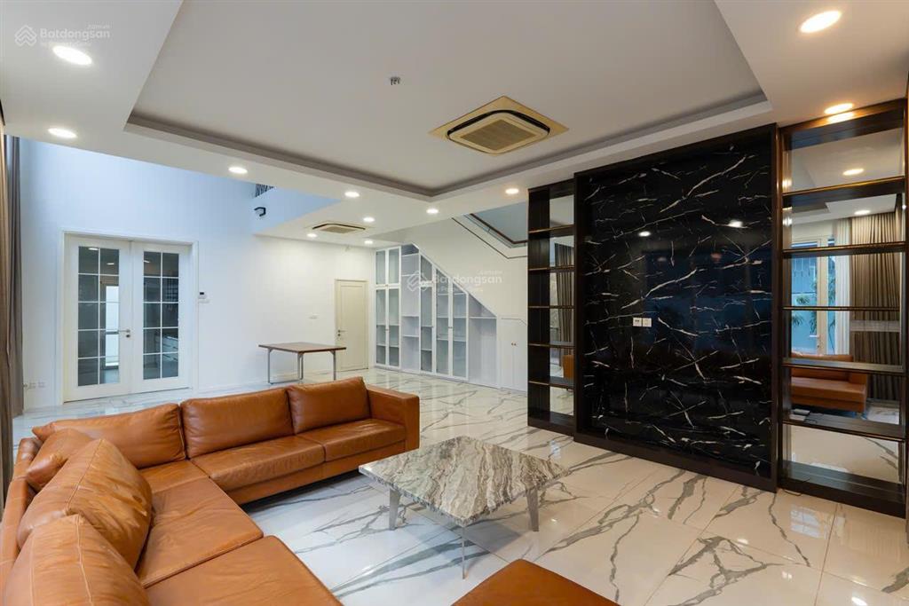 Cho thuê villa 216/8 nguyễn văn hưởng  thảo điền