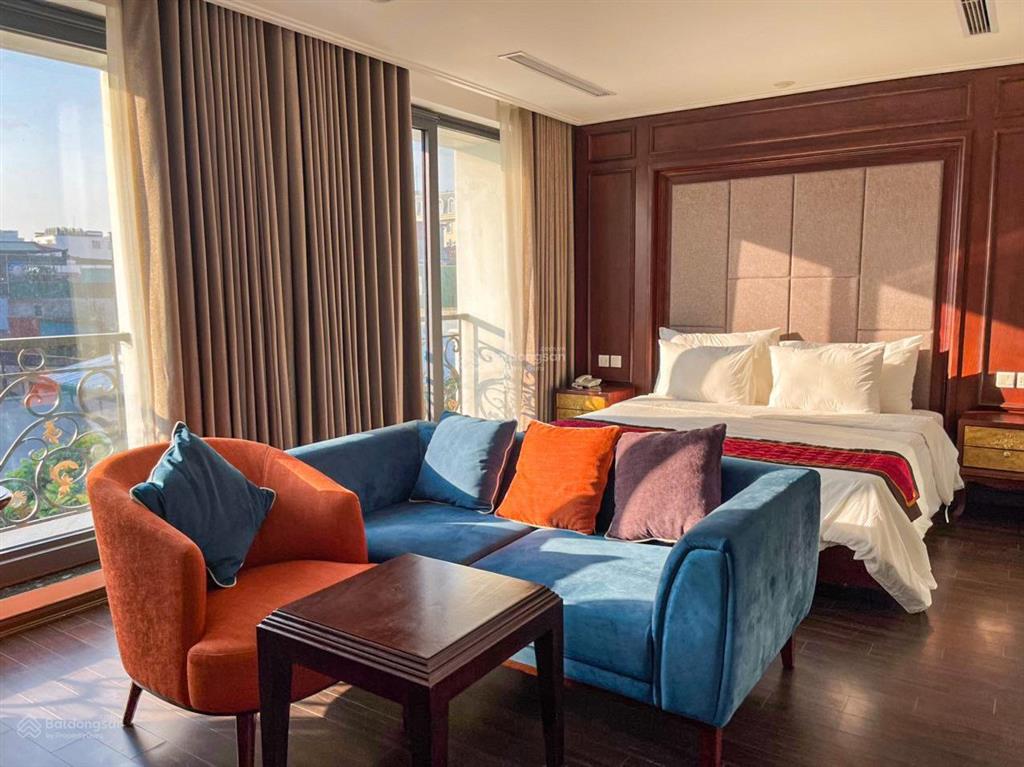Cho thuê căn hộ đầy đủ nội thất cao cấp 50m2 11tr phố triệu việt vương