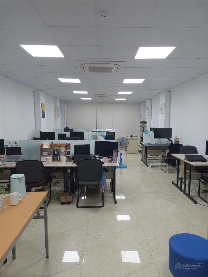 Cho thuê văn phòng, dạy học, spa nhiều diện tích để khách chọn, giá 200k/m. q.hai bà trưng 50m 10tr