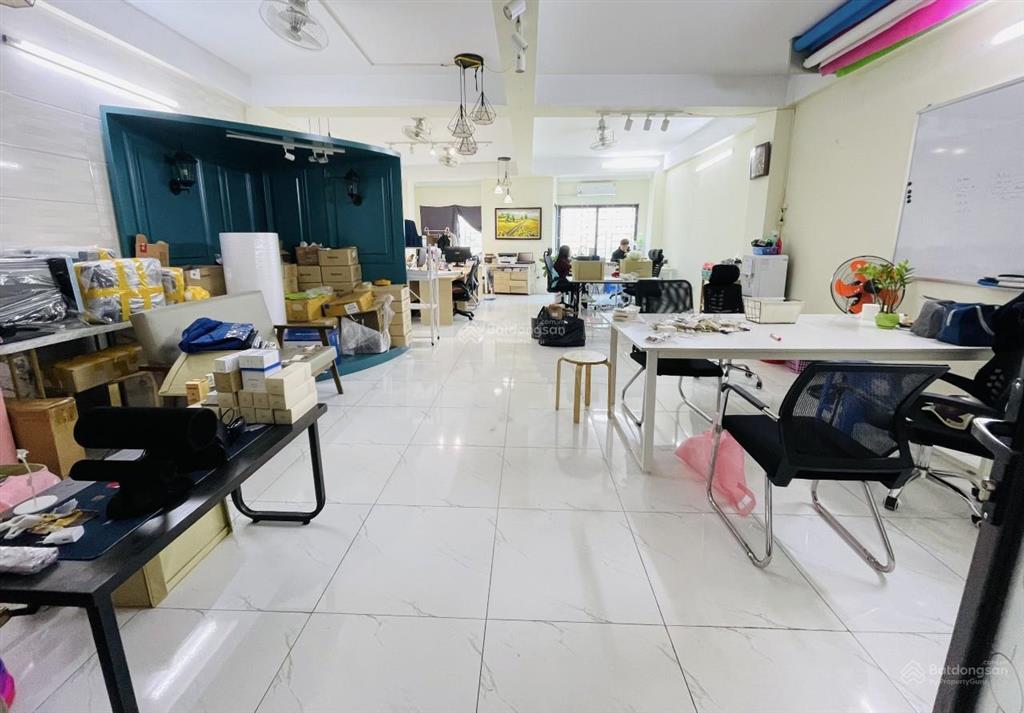 Cho thuê văn phòng, dạy học, spa nhiều diện tích để khách chọn, giá 200k/m. q.hai bà trưng 50m 10tr