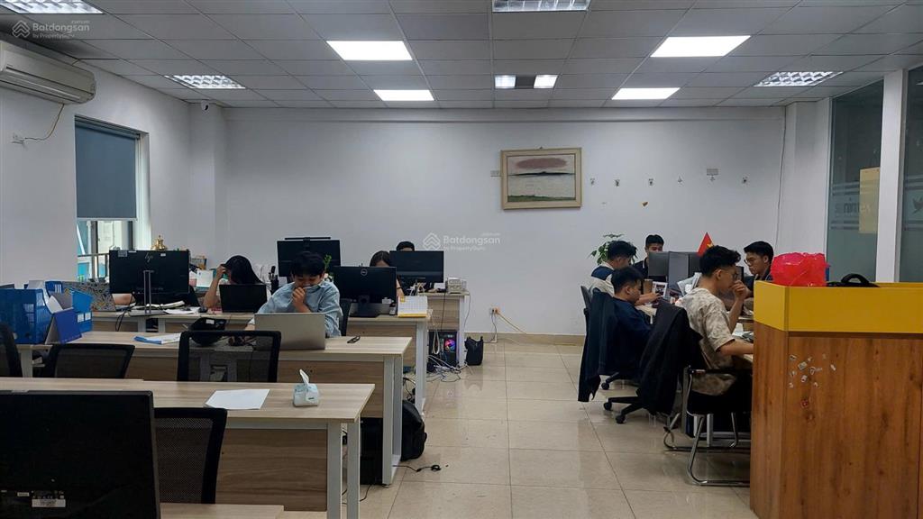 Cho thuê văn phòng đầy đủ diện tích, chấp nhận các loại hình kinh doanh 50m giá 11tr. bùi thị xuân