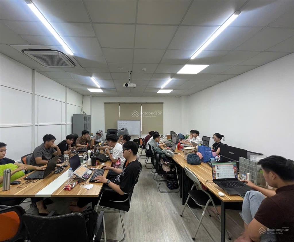 Cho thuê văn phòng đầy đủ diện tích, chấp nhận các loại hình kinh doanh 50m giá 11tr. bùi thị xuân