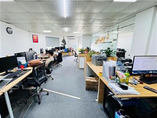 Cho thuê vp 60m giá 12tr phố lê đại hành, văn phòng đẹp giá tốt. phù hợp mọi loại hình, spa, du học
