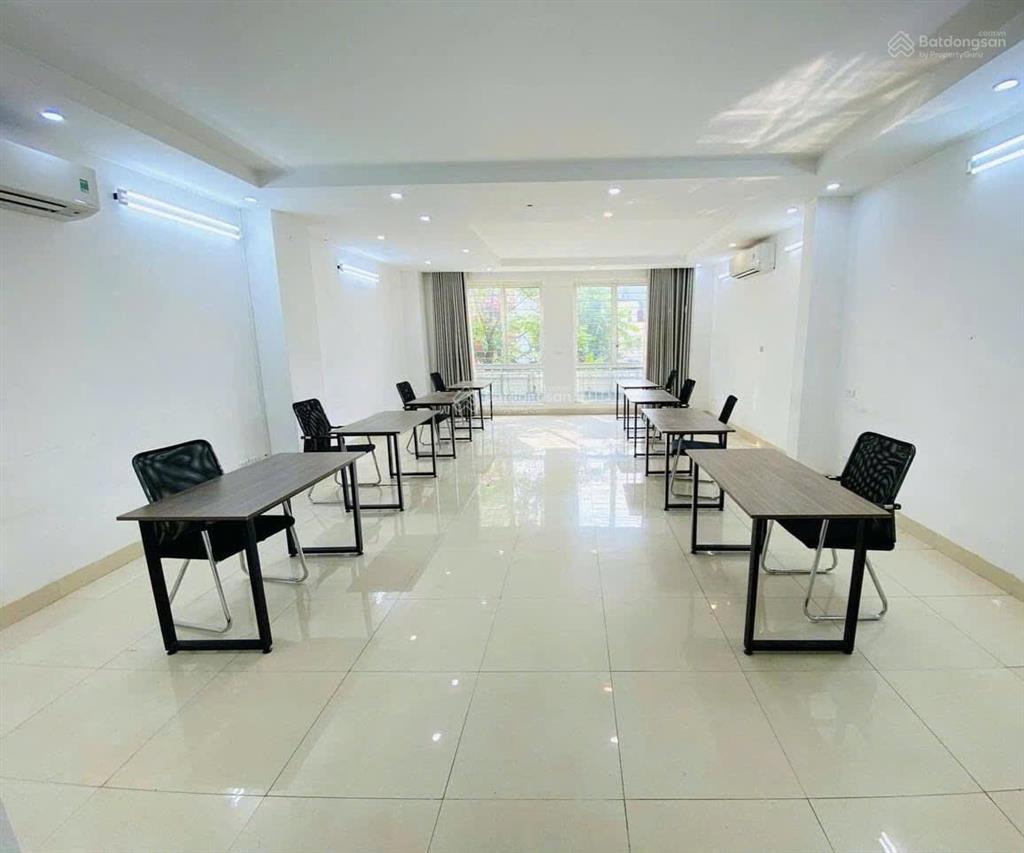Cho thuê vp 40m 6,5tr phố xã đàn, vp đẹp giá tốt, có nhiều diện tích lớn bé để khách lựa chọn thuê