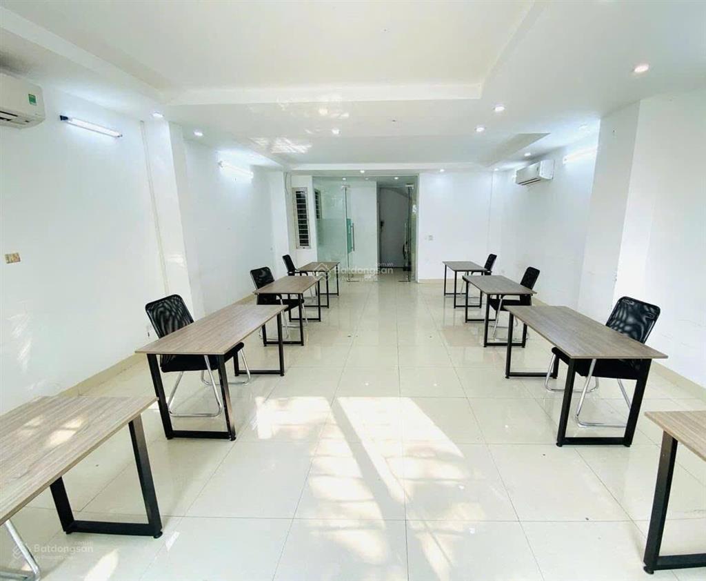 Cho thuê vp 40m 6,5tr phố xã đàn, vp đẹp giá tốt, có nhiều diện tích lớn bé để khách lựa chọn thuê