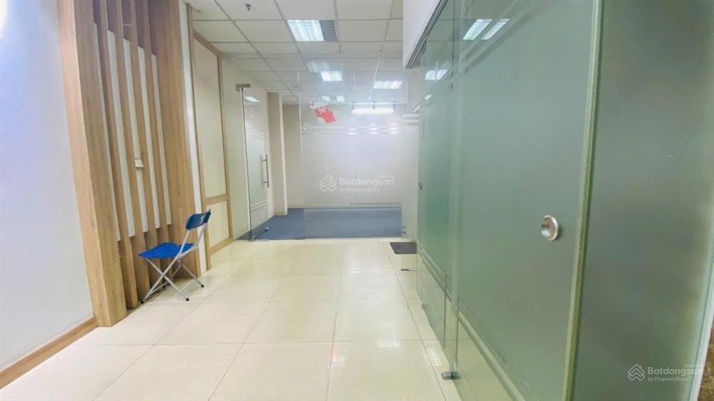 Cho thuê văn phòng 110m² 20tr tòa acci số 210 lê trọng tấn.