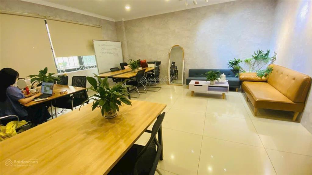 Cho thuê văn phòng 110m² 20tr tòa acci số 210 lê trọng tấn.