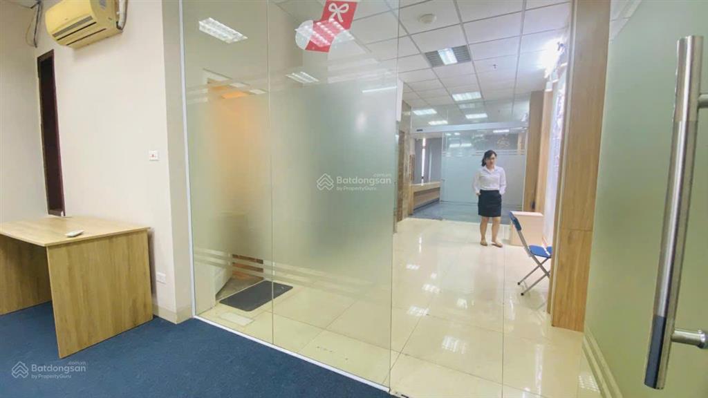 Cho thuê văn phòng 110m² 20tr tòa acci số 210 lê trọng tấn.