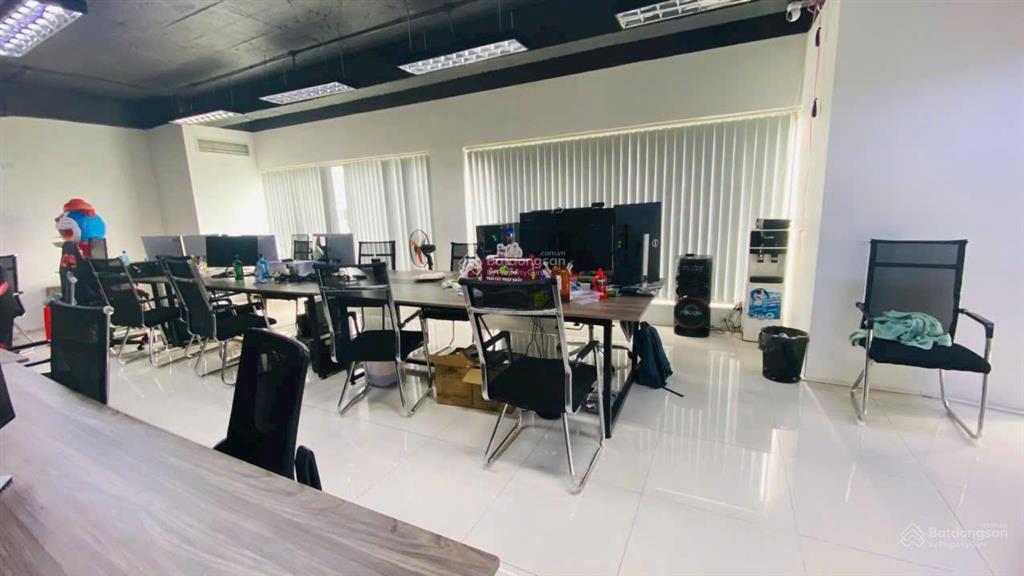 Cho thuê văn phòng 110m² 20tr tòa acci số 210 lê trọng tấn.