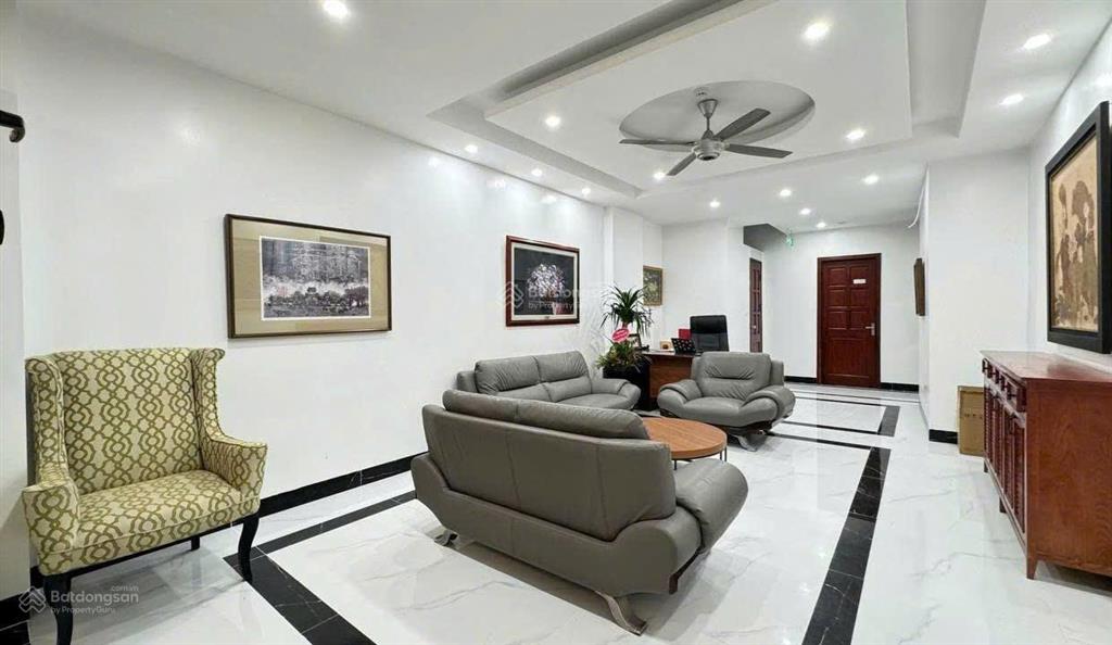 Cho thuê căn hộ 2pn, giá 16tr. phố hàm long, 2 toilet, 80m². có tm, có hầm để ô tô, đúng hình ảnh