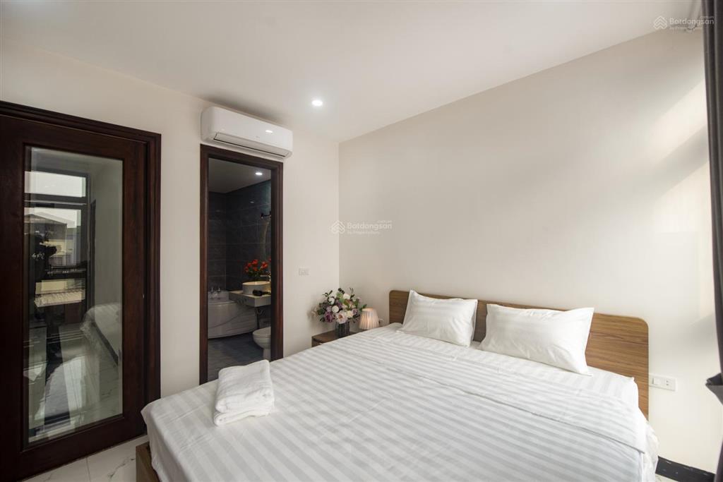 Cho thuê căn hộ 2pn, giá 16tr. phố hàm long, 2 toilet, 80m². có tm, có hầm để ô tô, đúng hình ảnh