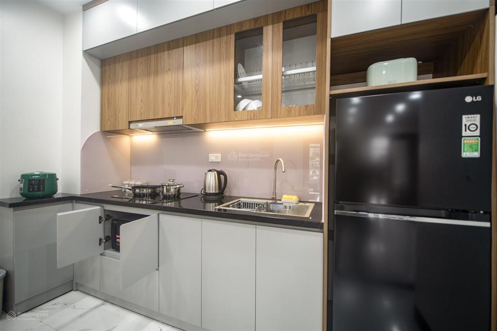 Cho thuê căn hộ 2pn, giá 16tr. phố hàm long, 2 toilet, 80m². có tm, có hầm để ô tô, đúng hình ảnh